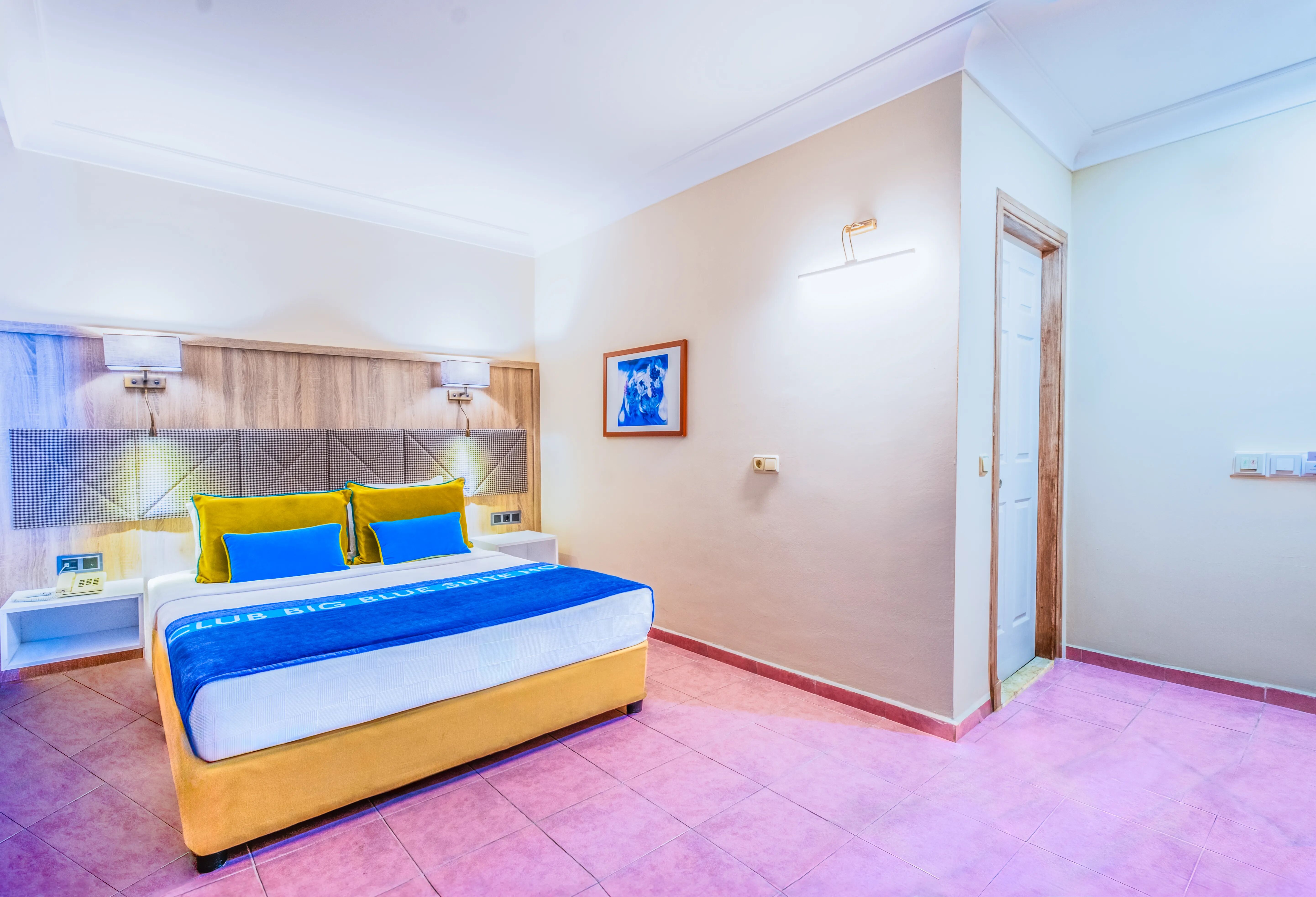 club-big-blue-suite-hotel