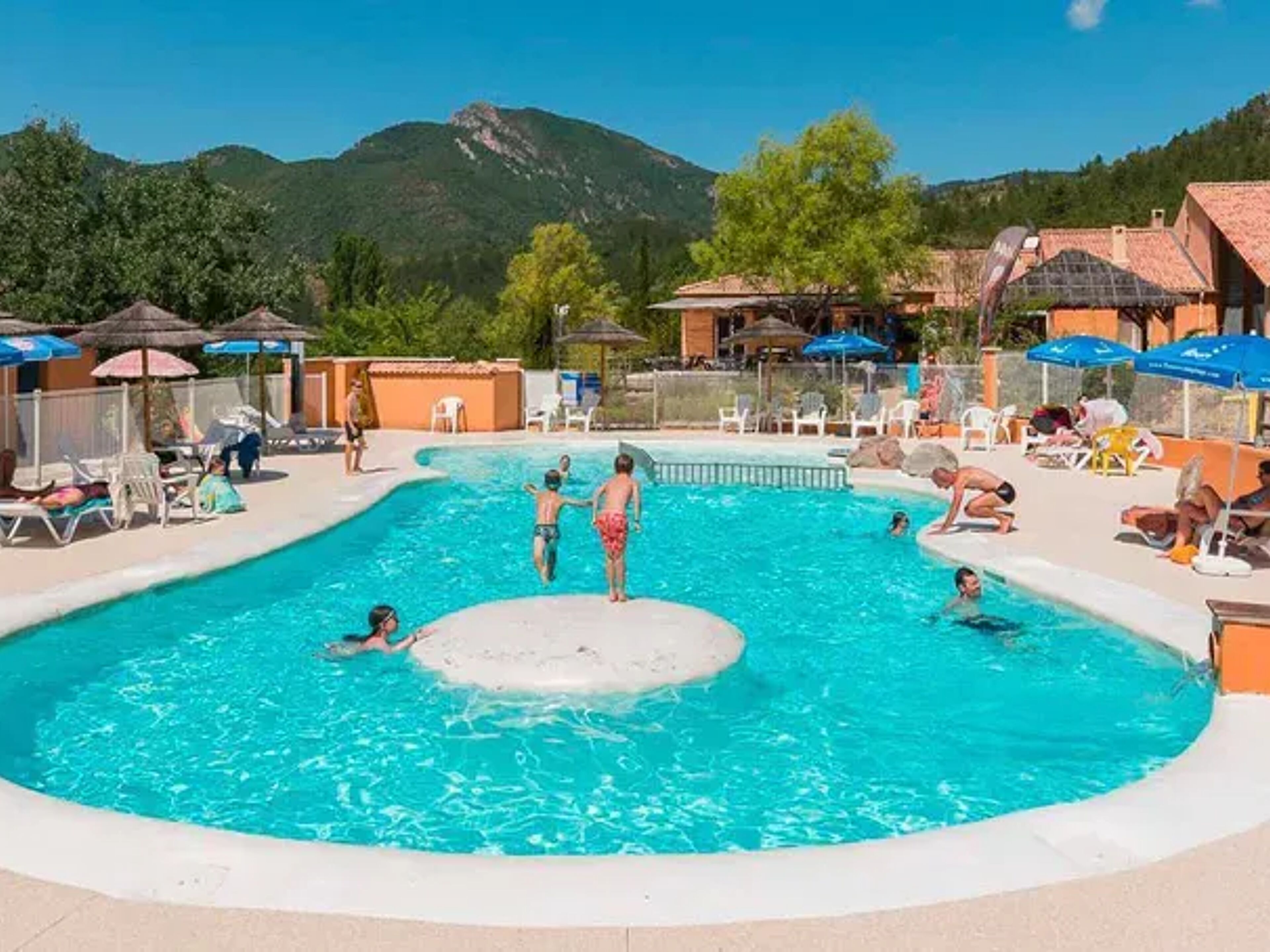 Camping Flower le Clot du Jay