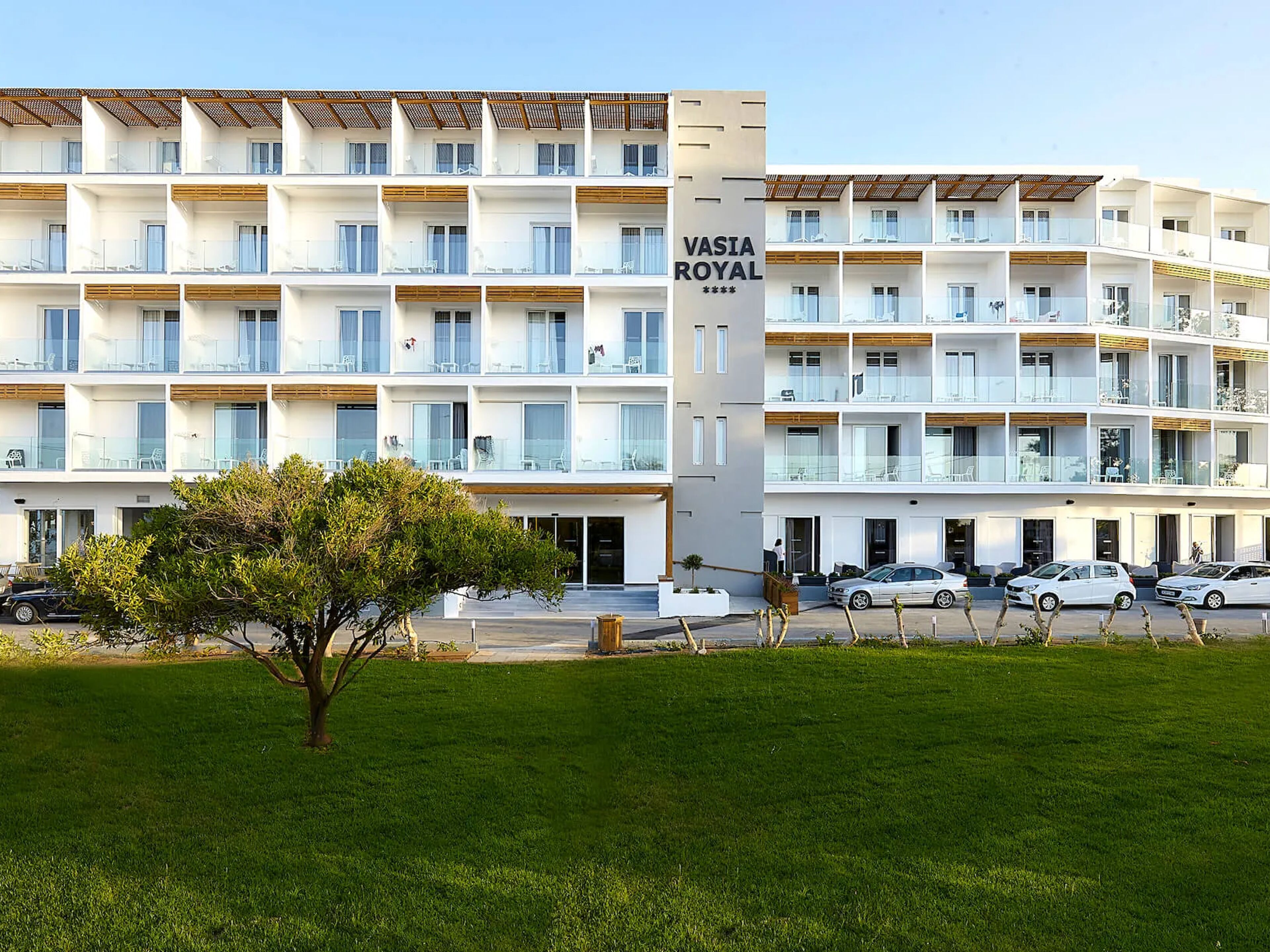 Vasia Royal Hotel