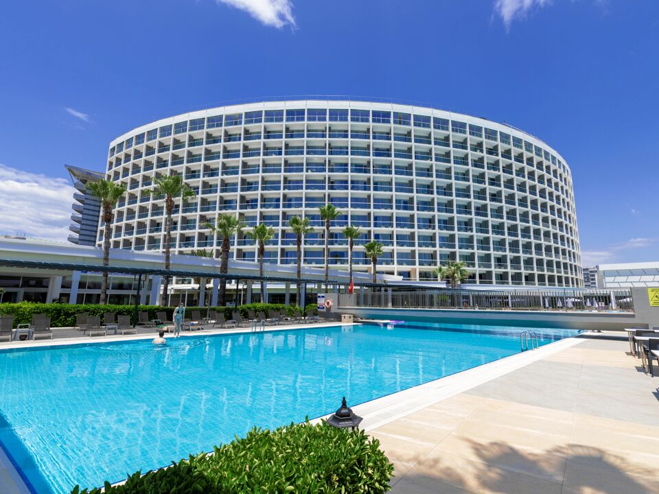 Crystal Centro Resort