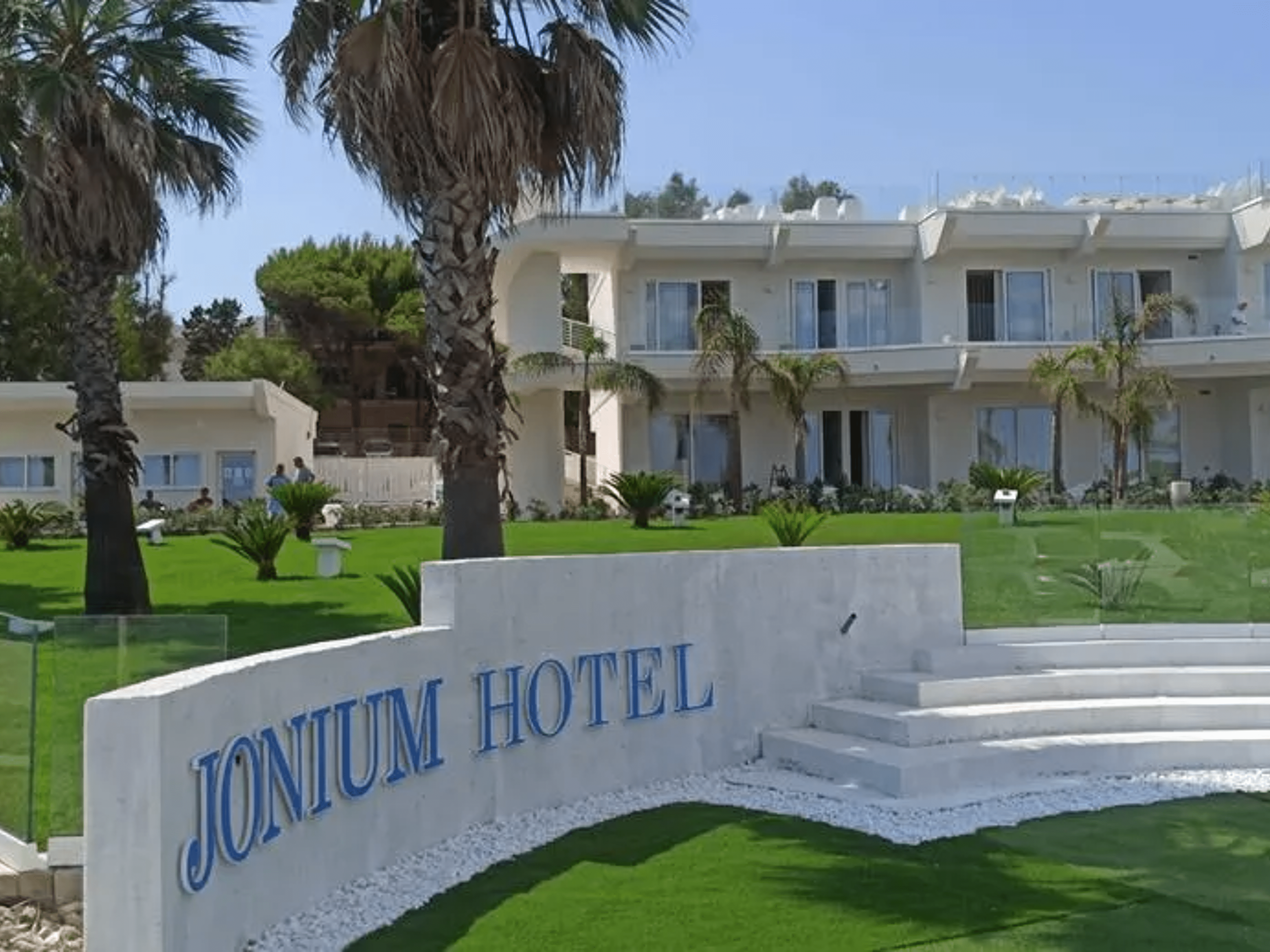 Jonium Hotel