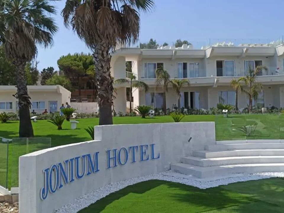 Jonium Hotel