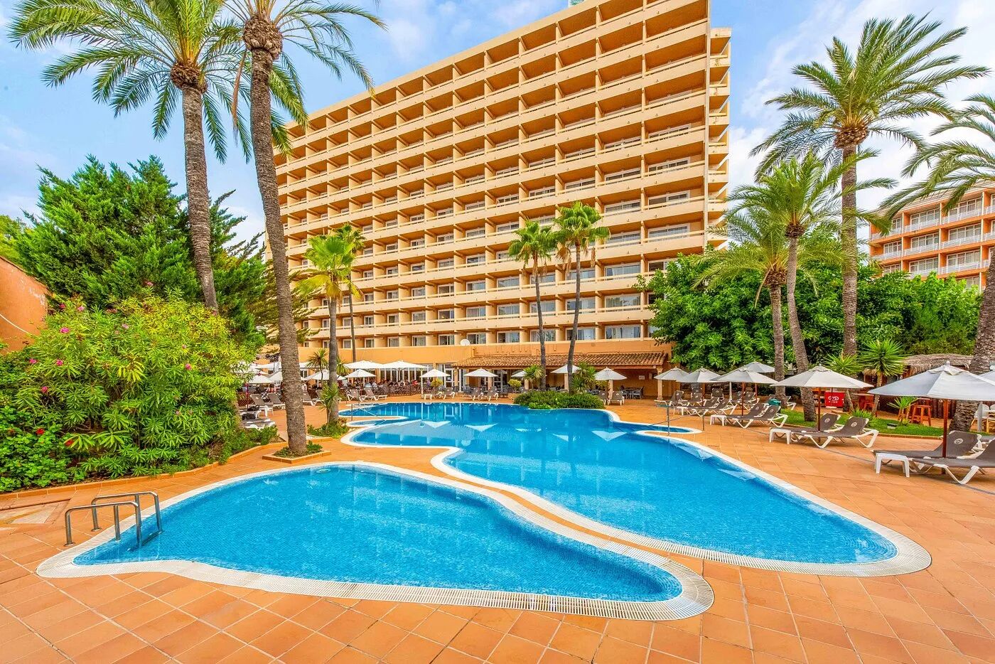 Valentin Reina Paguera Hotel