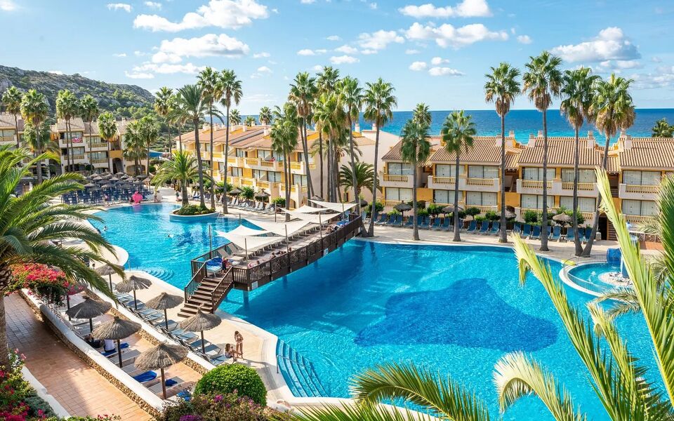 Royal Son Bou Family Club