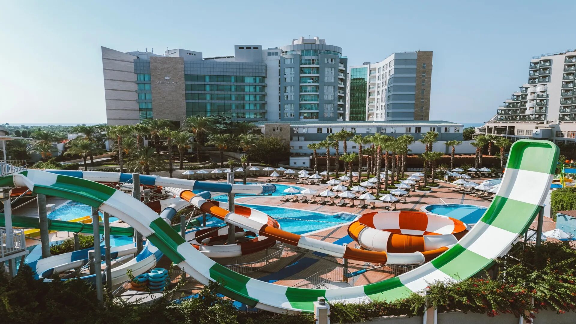 sherwood-exclusive-lara