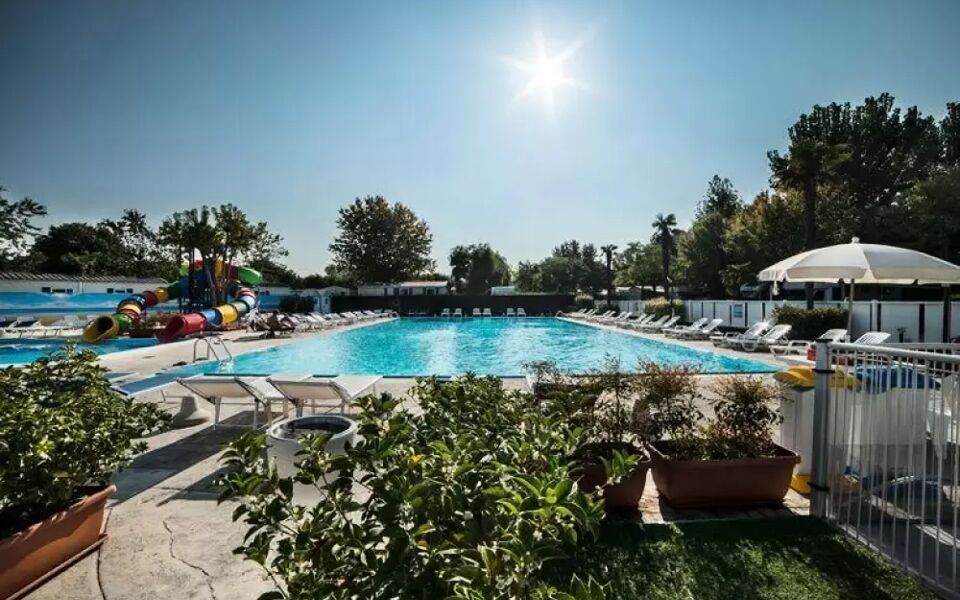 Camping Butterfly Village