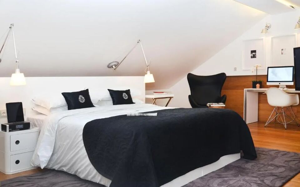 Browns Boutique Hotel and Apartments