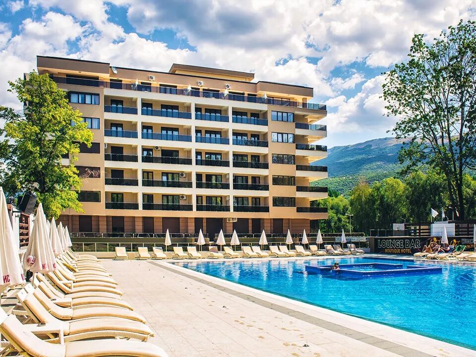 Park Lakeside Hotel