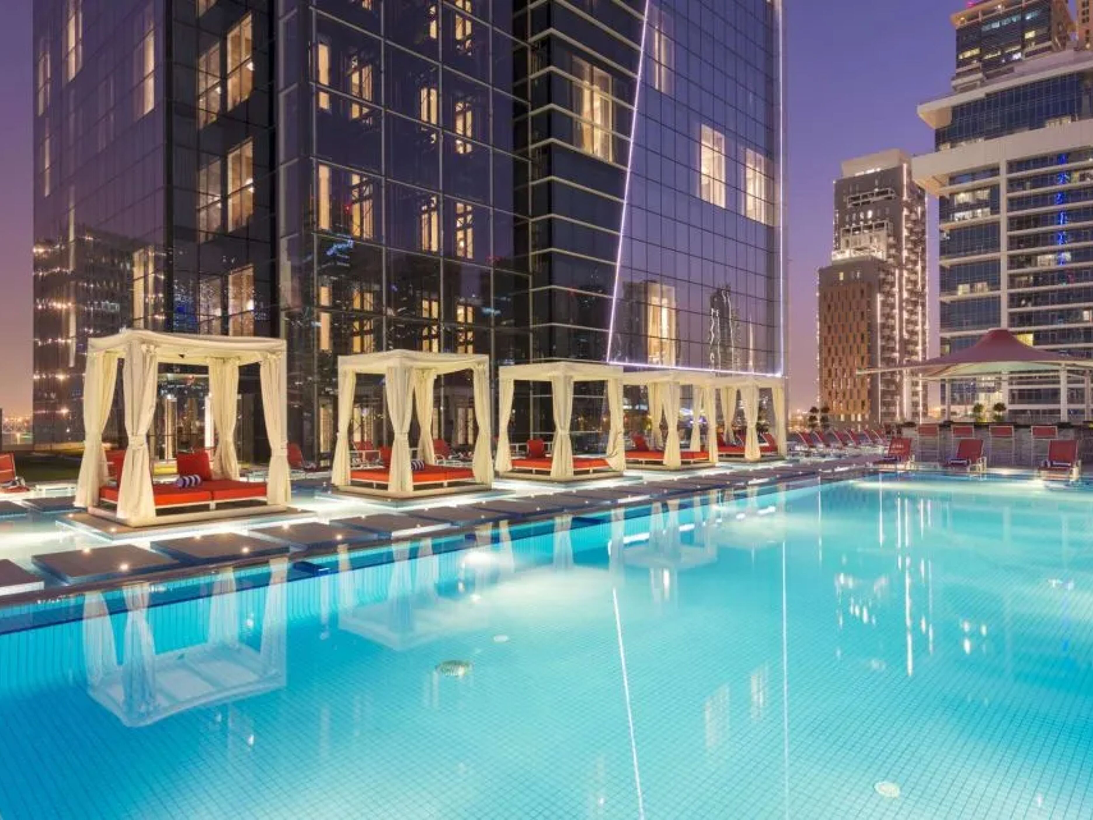 Canal Central Hotel