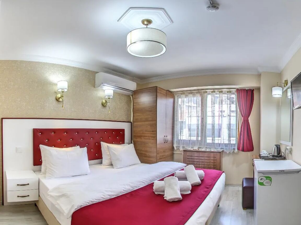 Cihangir Palace Hotel