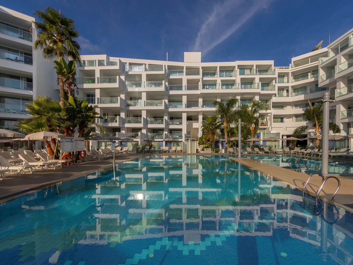 Limanaki Beach Hotel