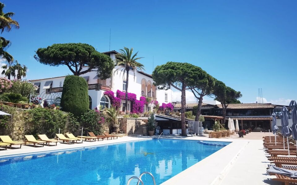 Hotel Roger De Flor By Seleqtta