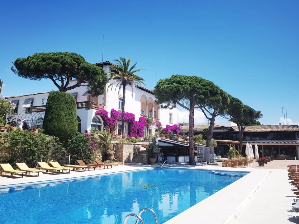 Hotel Roger De Flor By Seleqtta