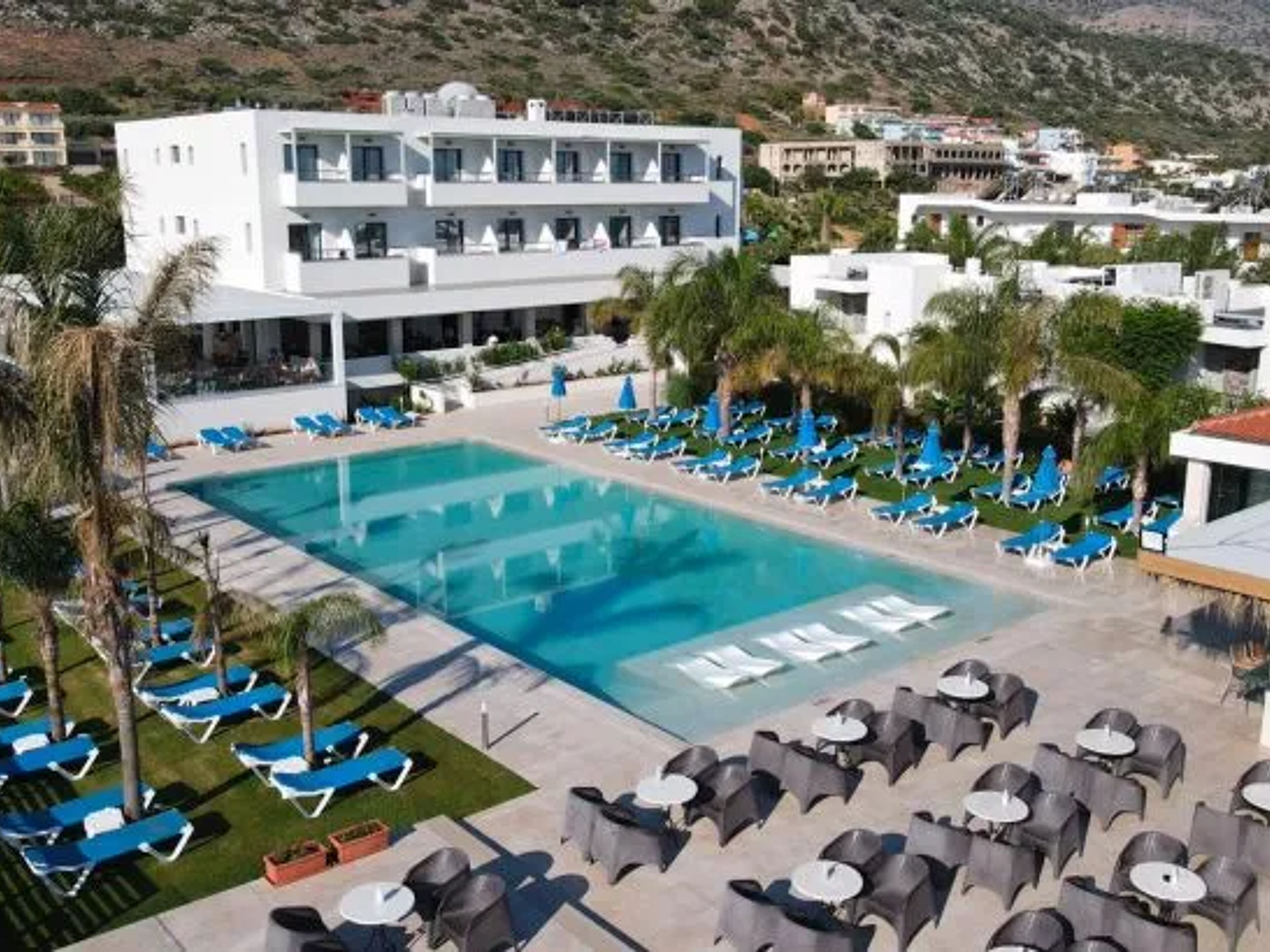Kyknos COOEE Beach Hotel & Bungalows