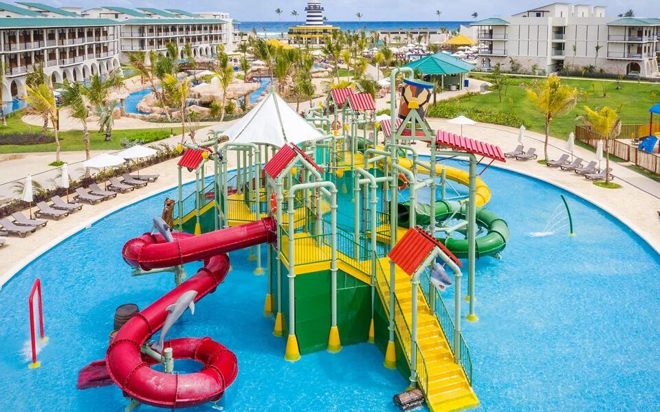 Ocean El Faro Resort