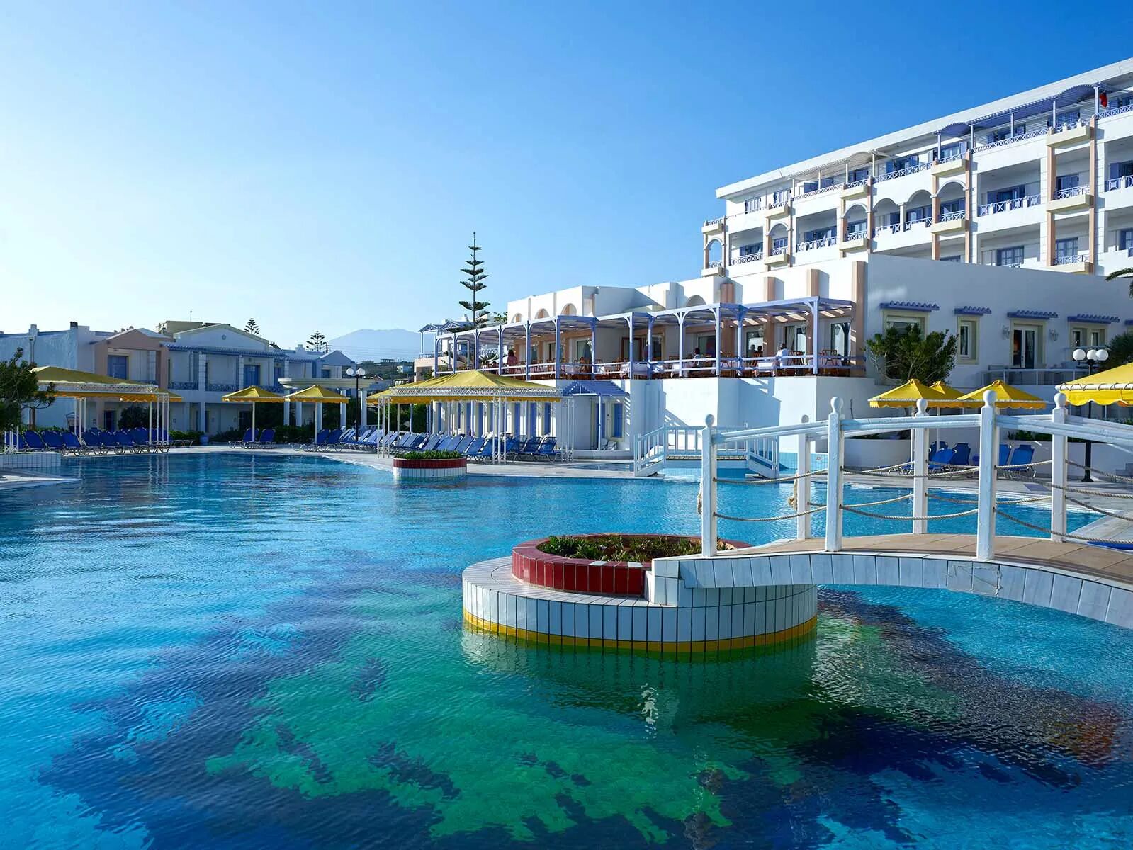 serita-beach-hotel