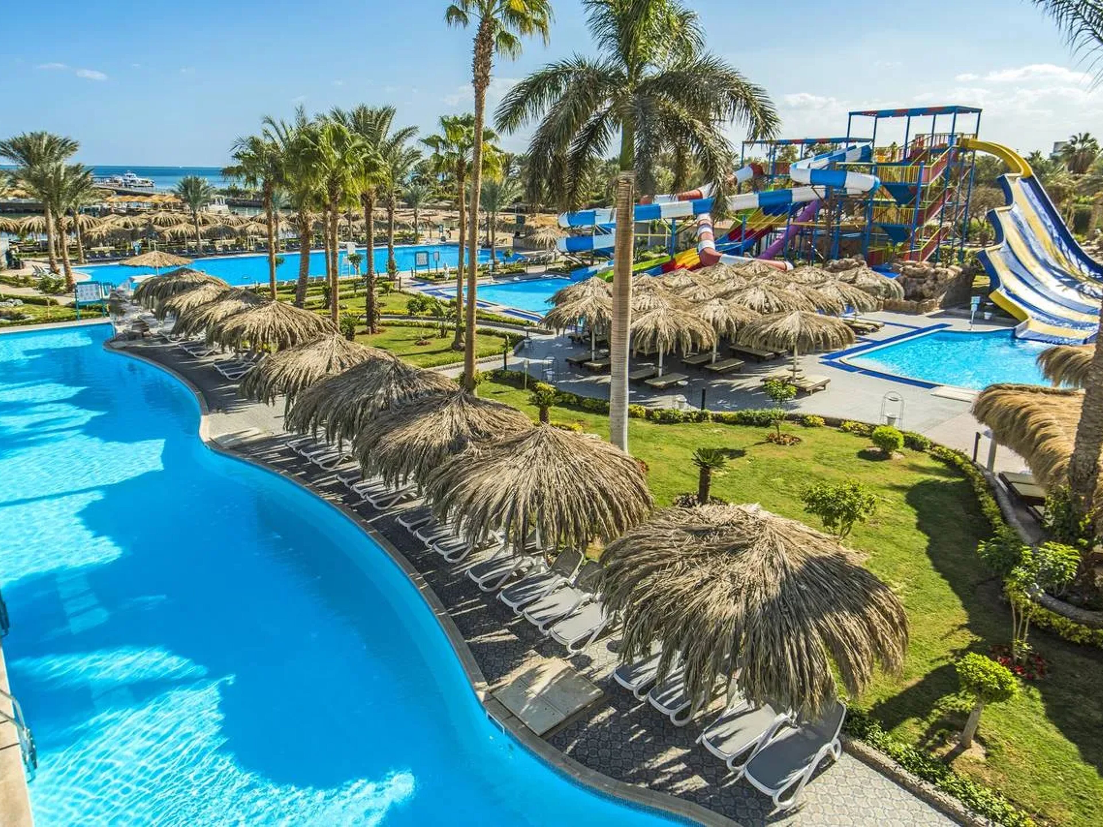 SUNRISE Aqua Joy Resort