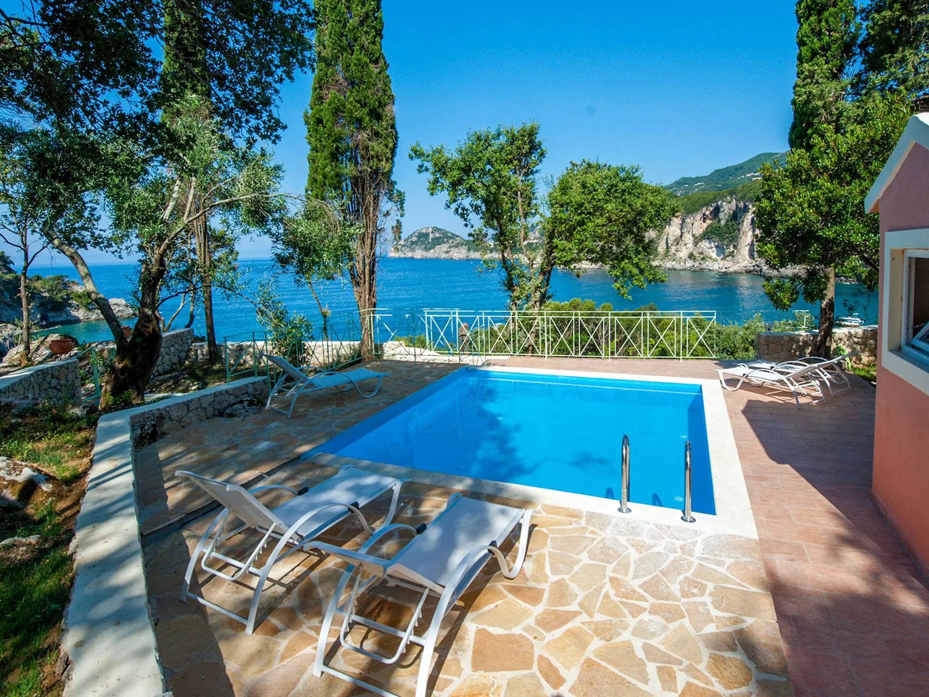 Aqua Blue Hotel