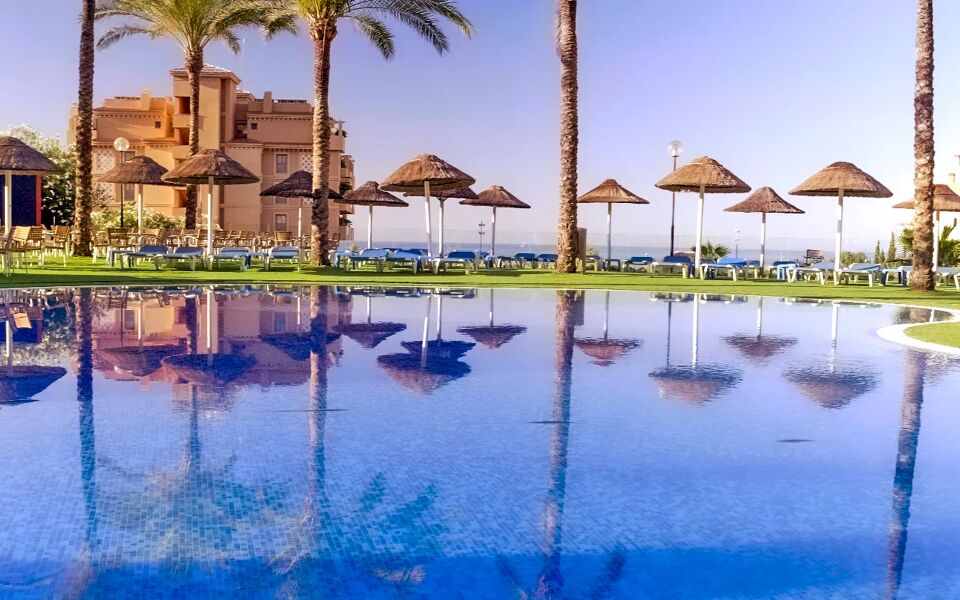 Holiday World Riwo Hotel