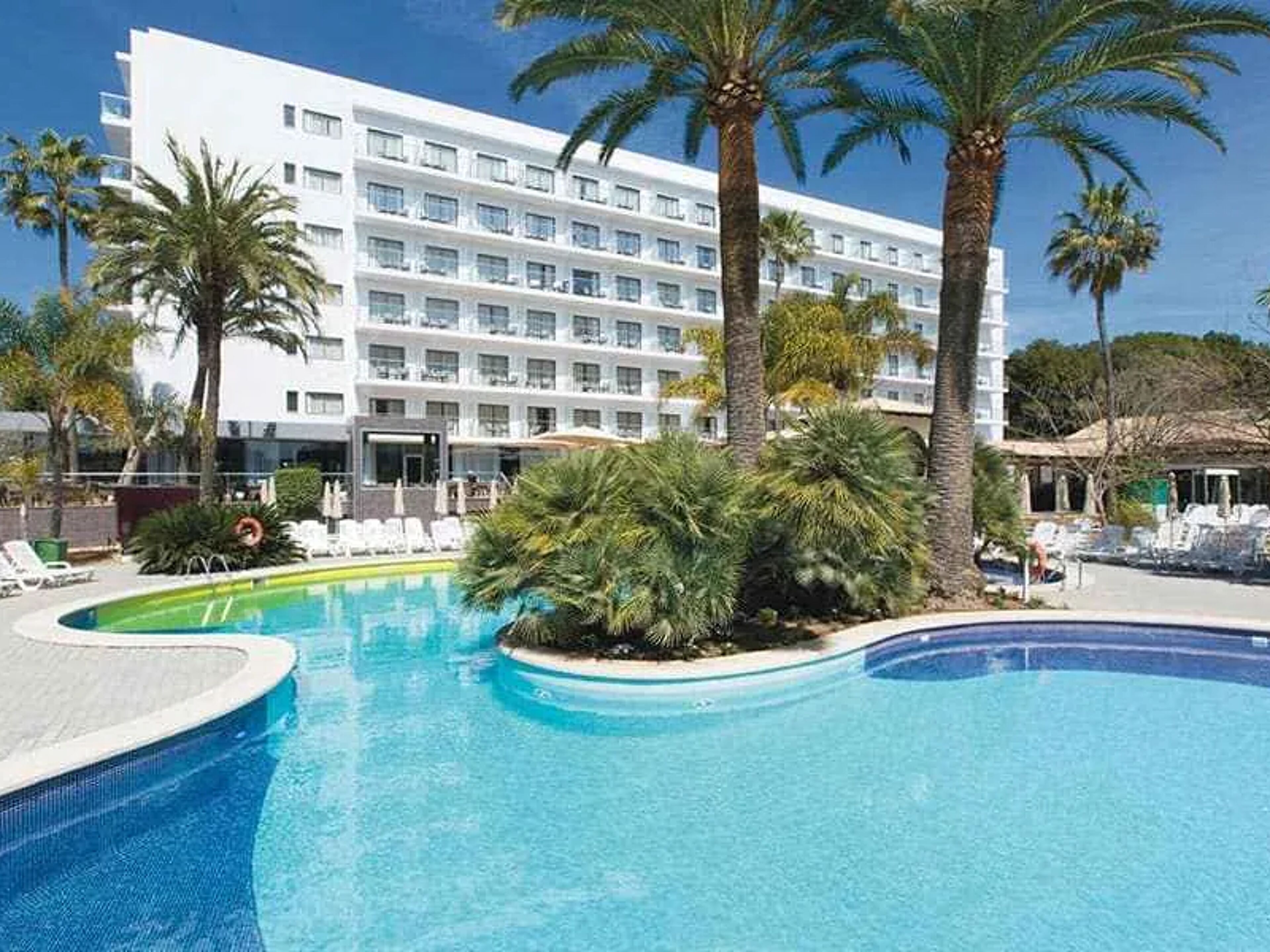 RIU Bravo