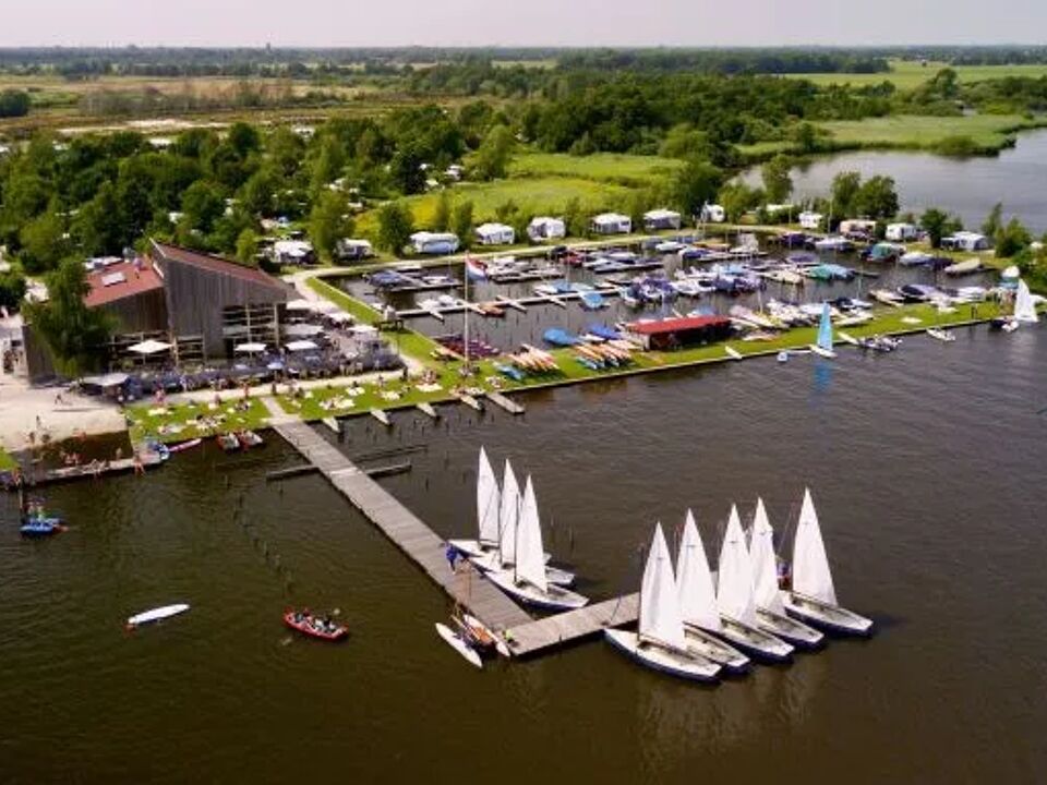 Cnossen Leekstermeer Watersportcamping