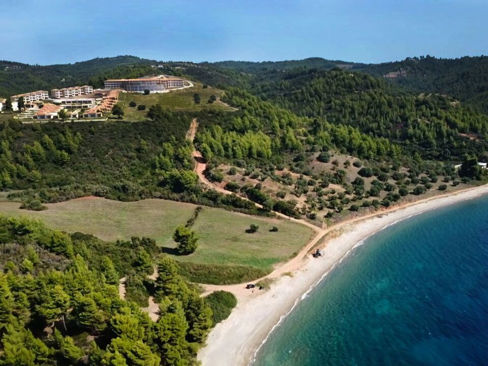 Ajul Luxury Hotel & Spa Resort