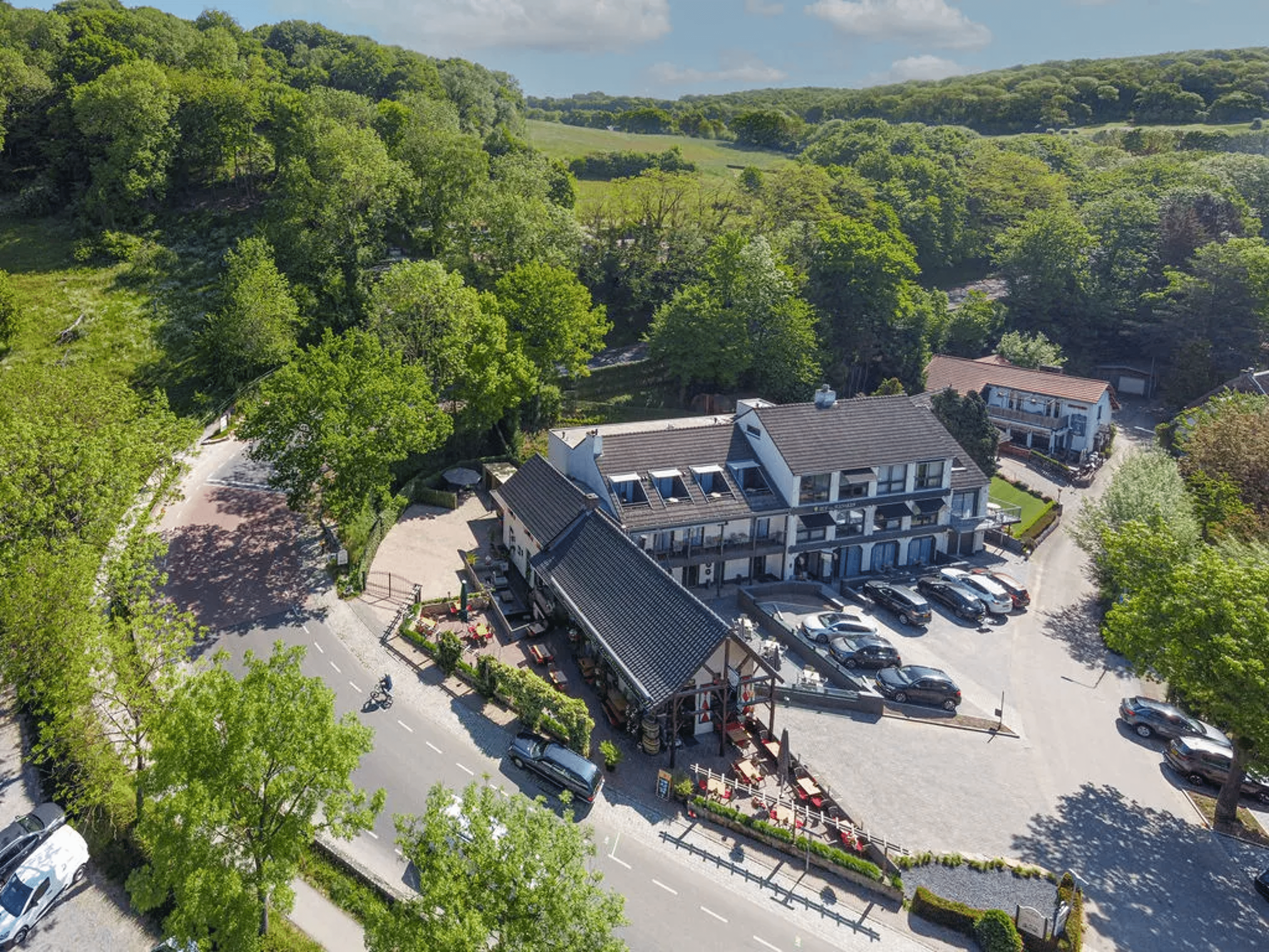 Hof van Slenaken - Hotel & Apartments