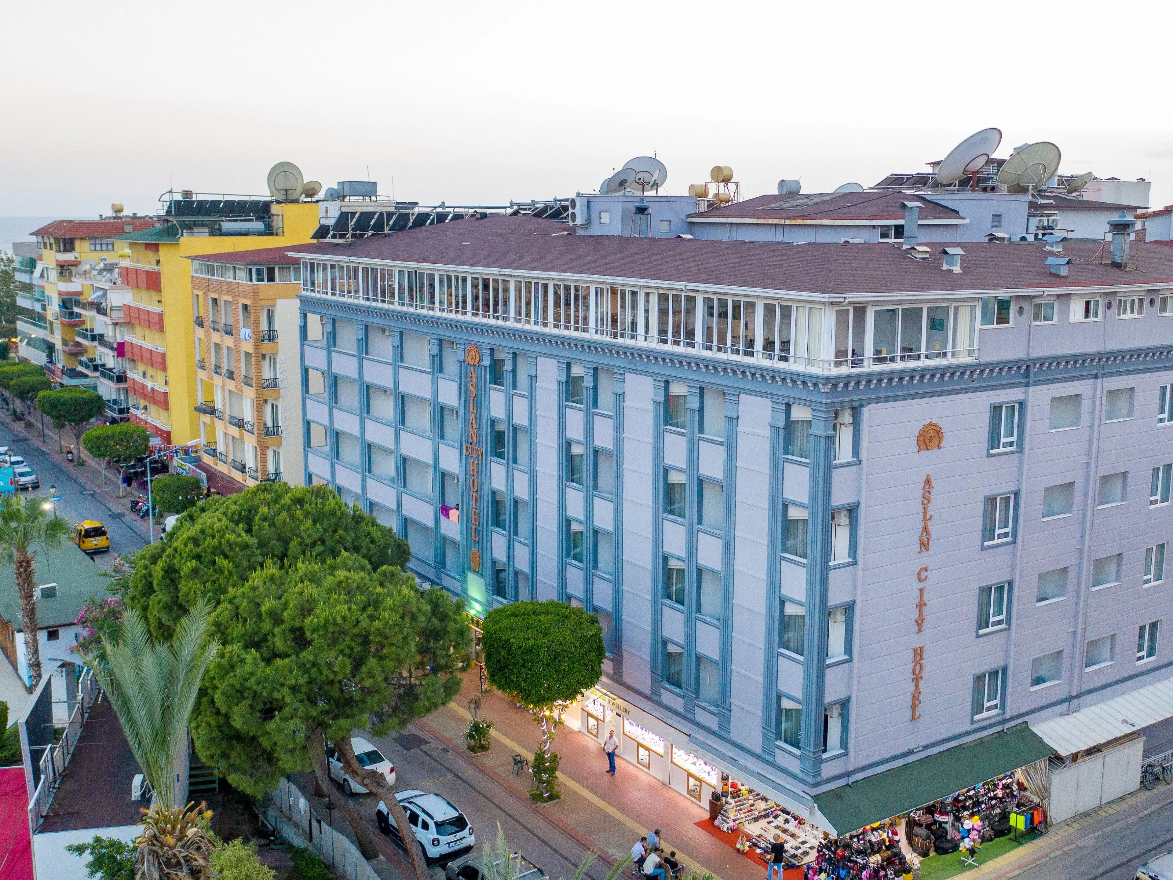 Aslan City Hotel