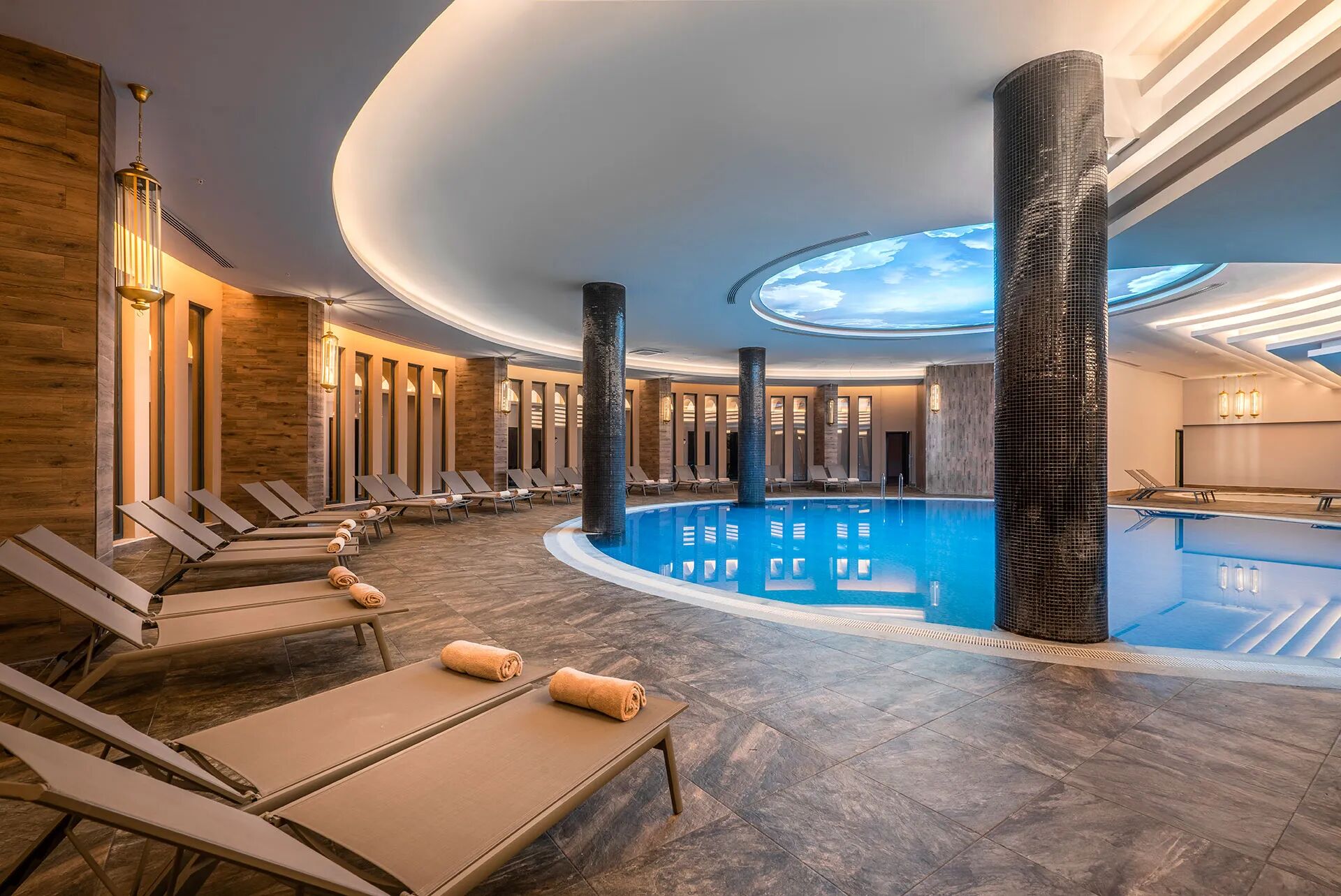 Arnor De Luxe Hotel & Spa