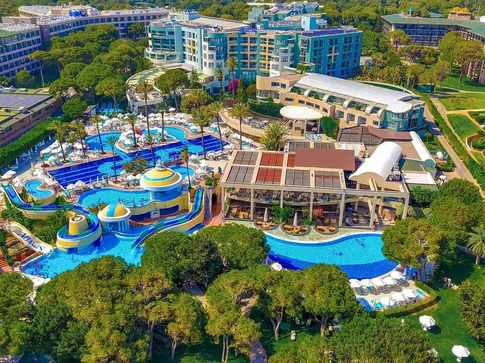 Limak Atlantis Deluxe Hotel 