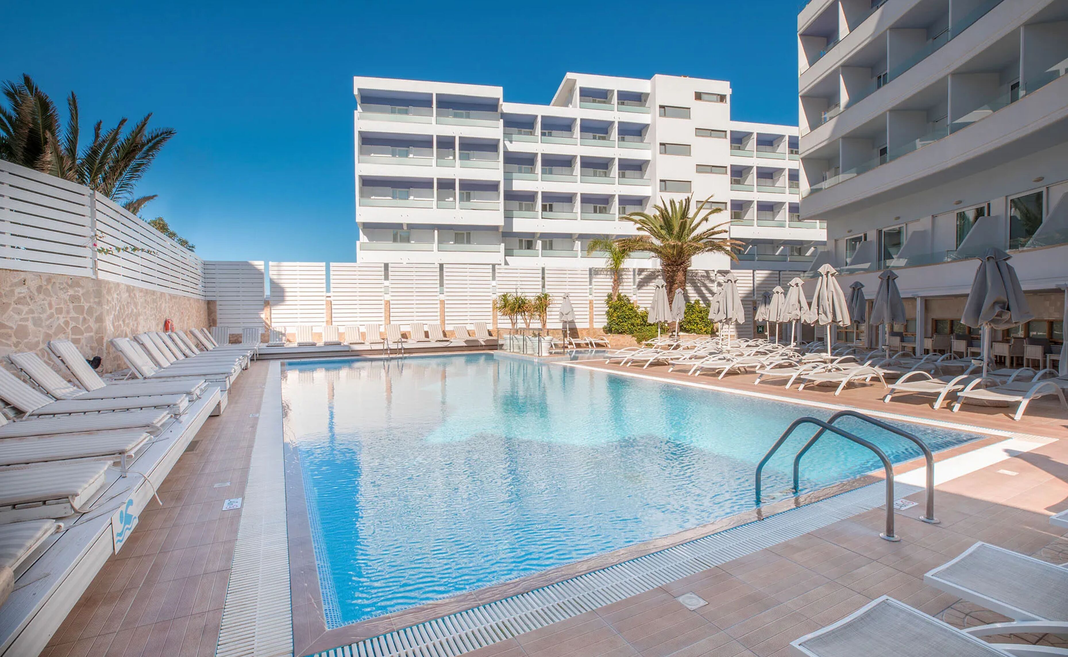 Rhodos Horizon Blu - Adults only