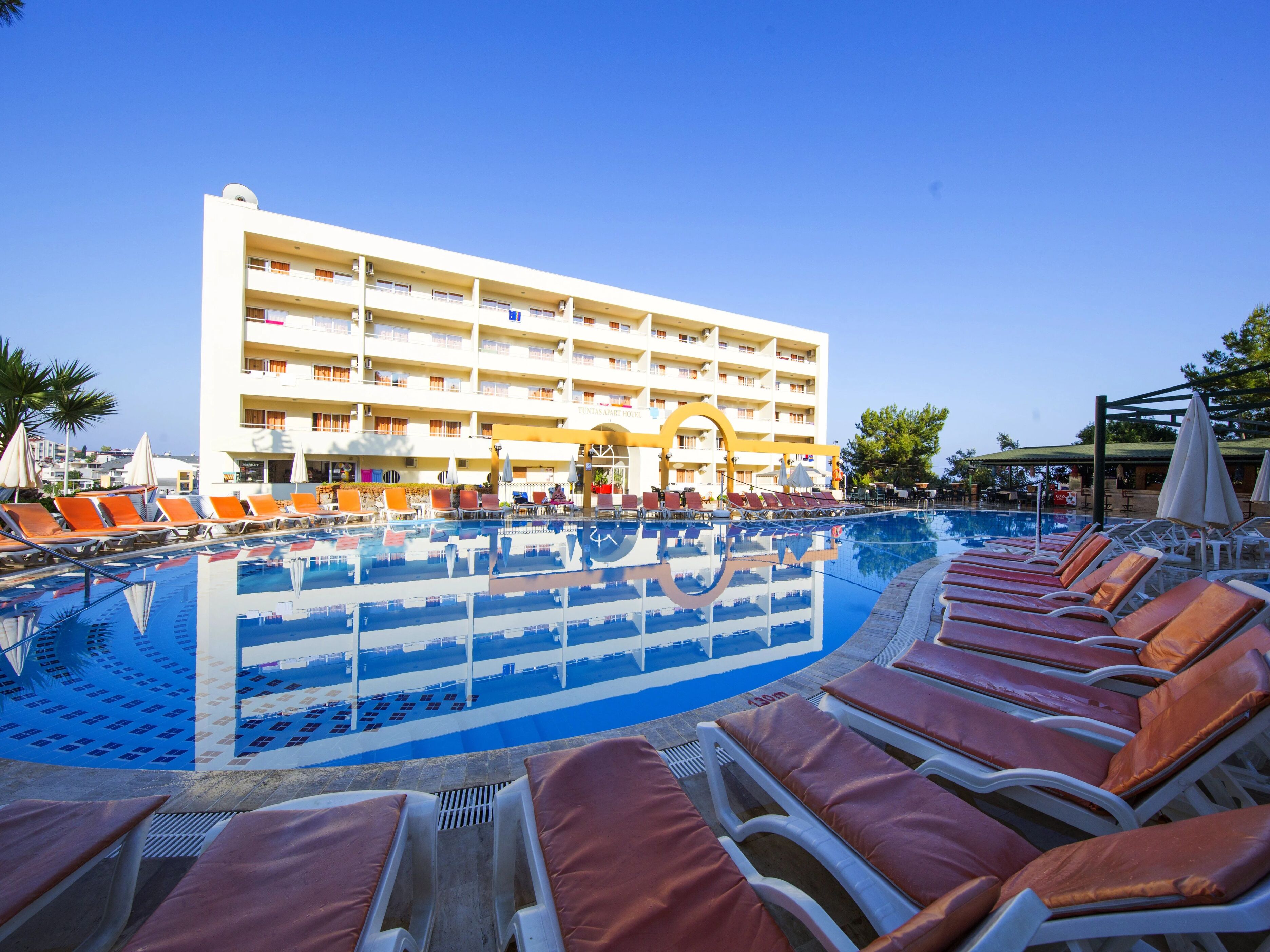Tuntas Family Suites Kusadasi