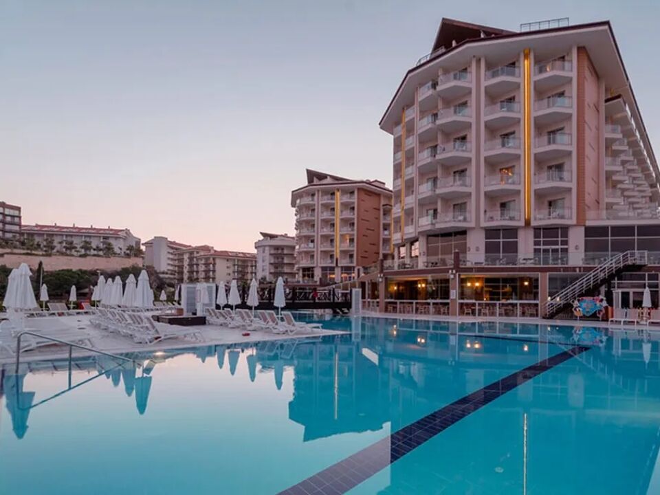 Ramada Resort by Wyndham Kusadasi