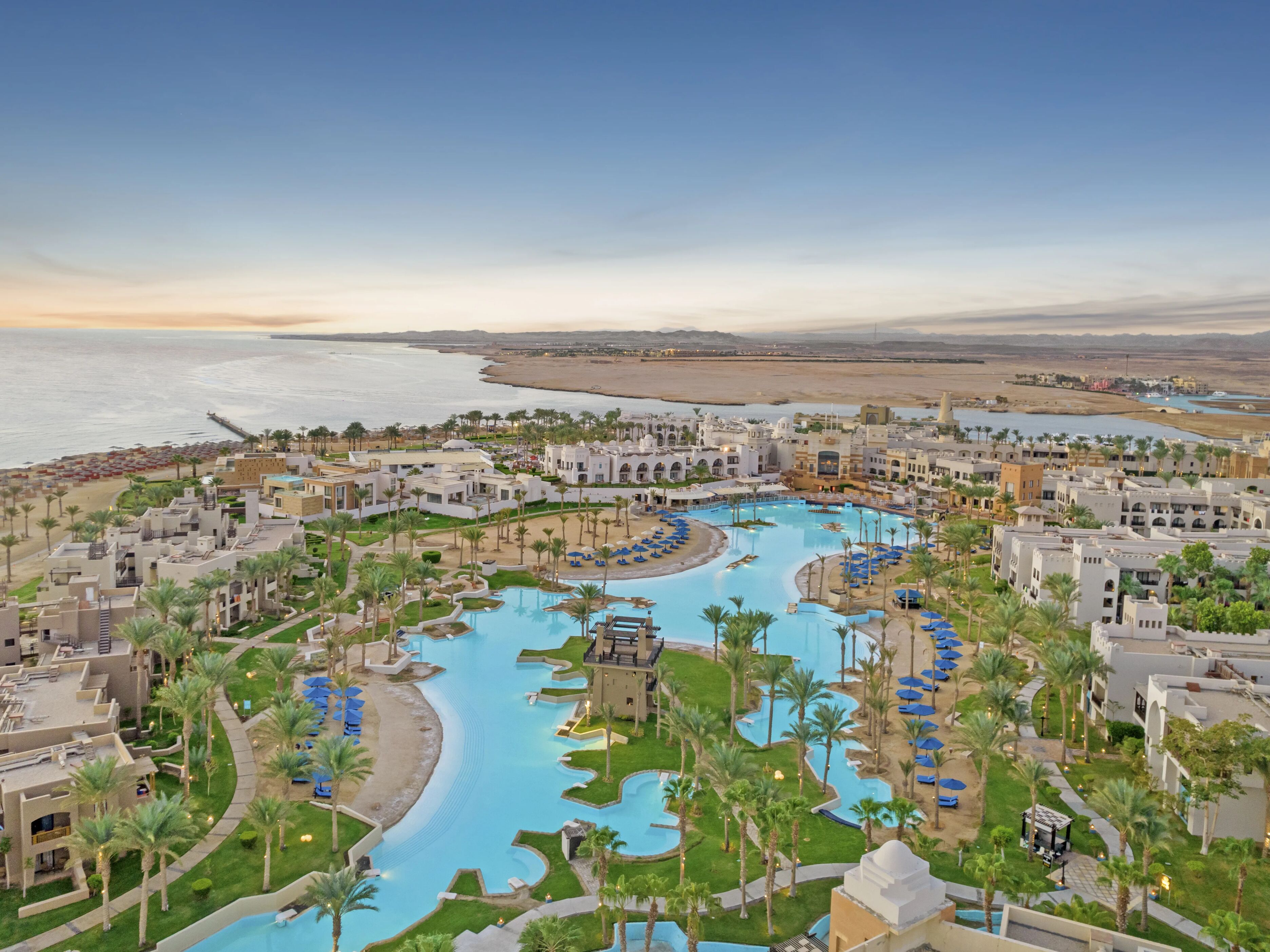 Pickalbatros Oasis Hotel