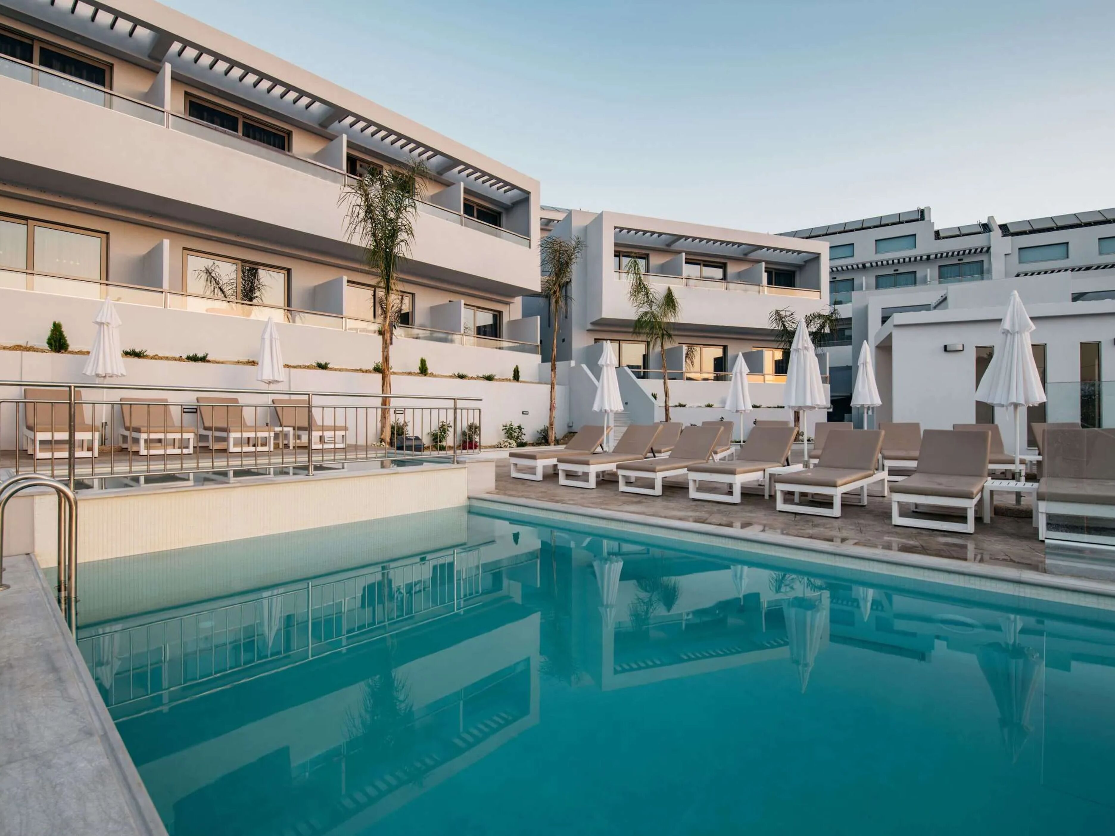 Tesoro Hotel