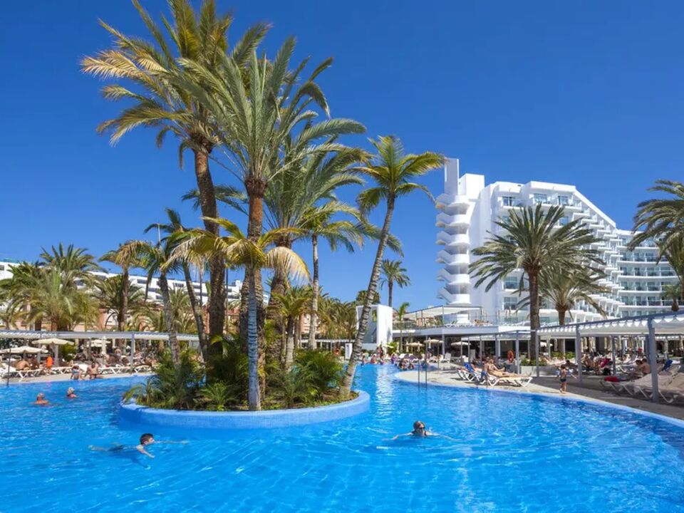 RIU Papayas
