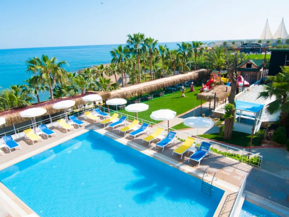 Eos Beach Resort