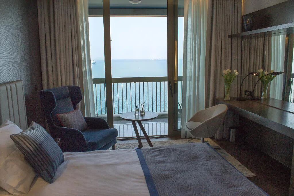 makedonia-palace
