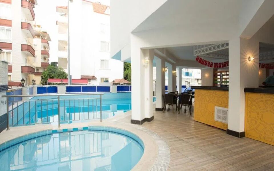 Cleopatra Golden Beach