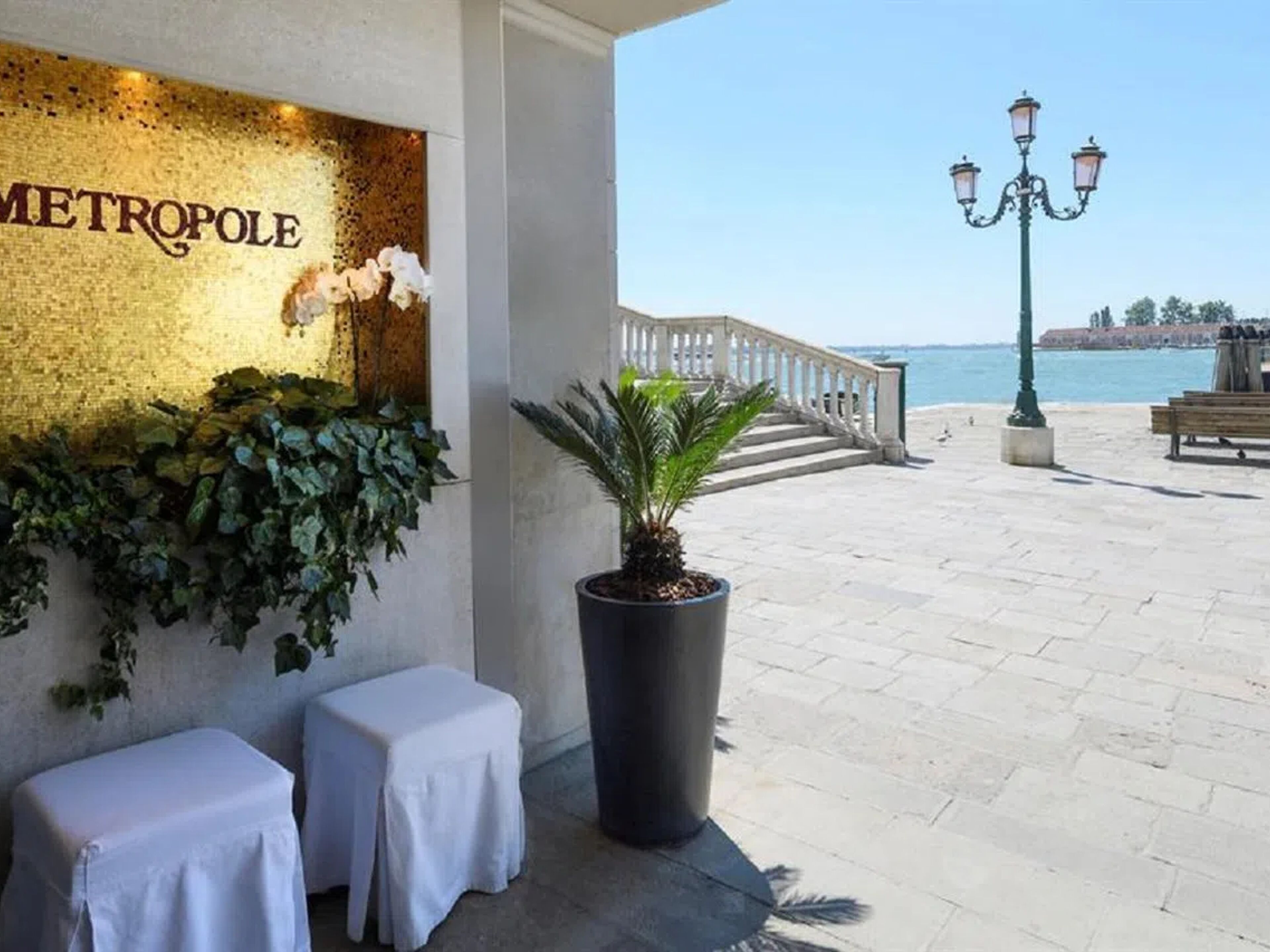 Hotel Metropole