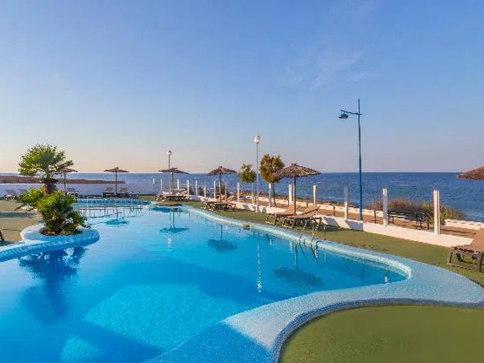 AluaSun Far Menorca Hotel