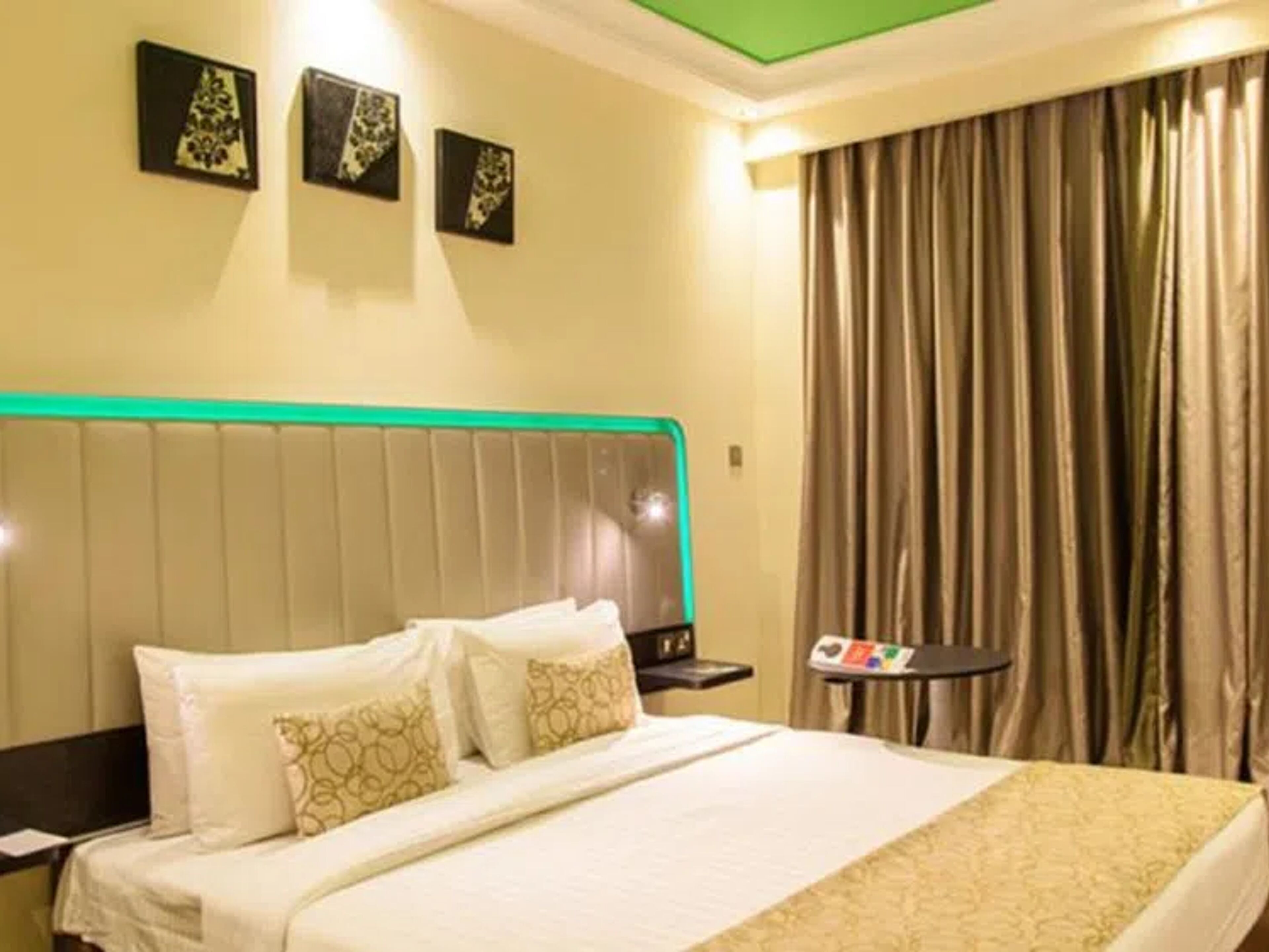 Pearl Park Deluxe Hotel Apartments