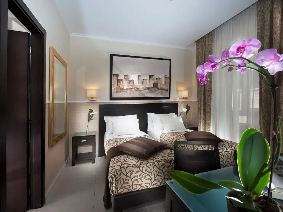 Yes Hotel