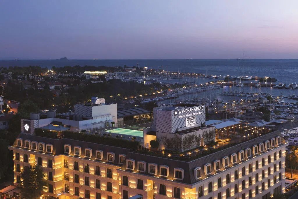 wyndham-grand-istanbul-kalamis-marina-hotel