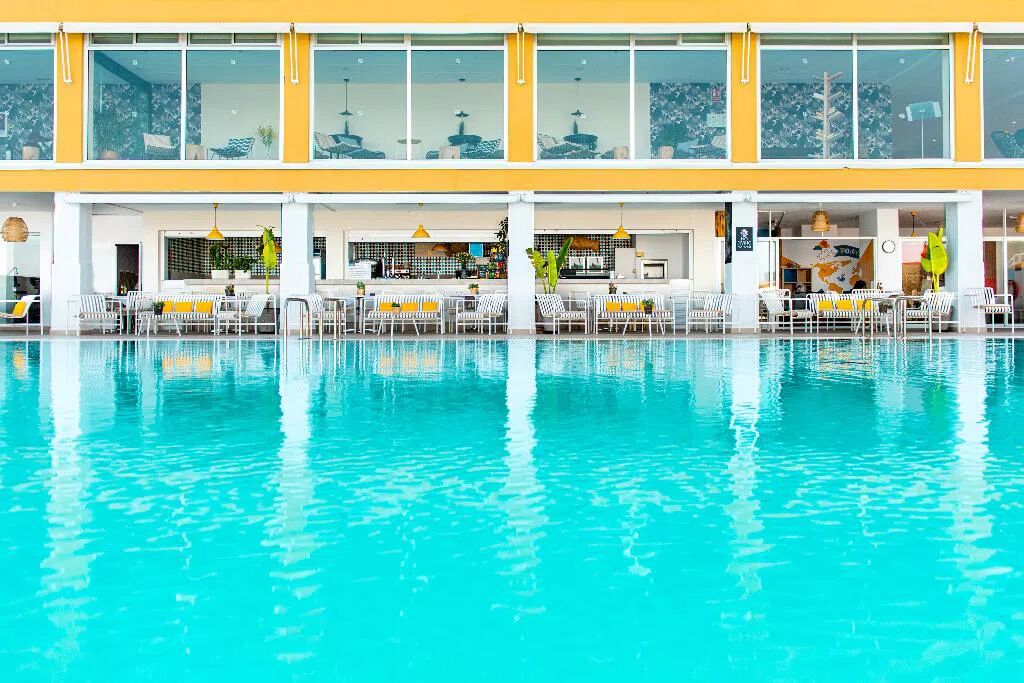 Atlantic Holiday Hotel