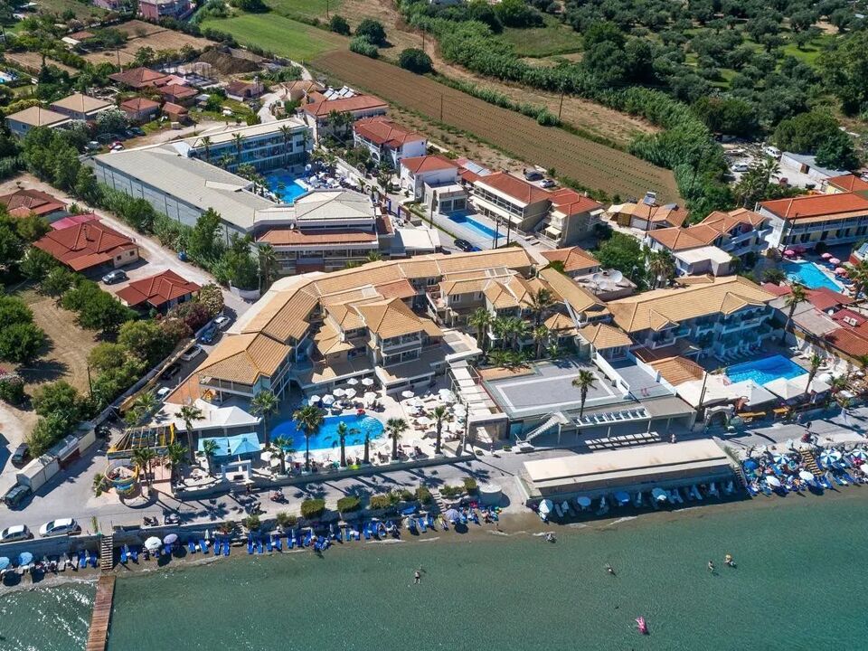 Cameo Beach Resort
