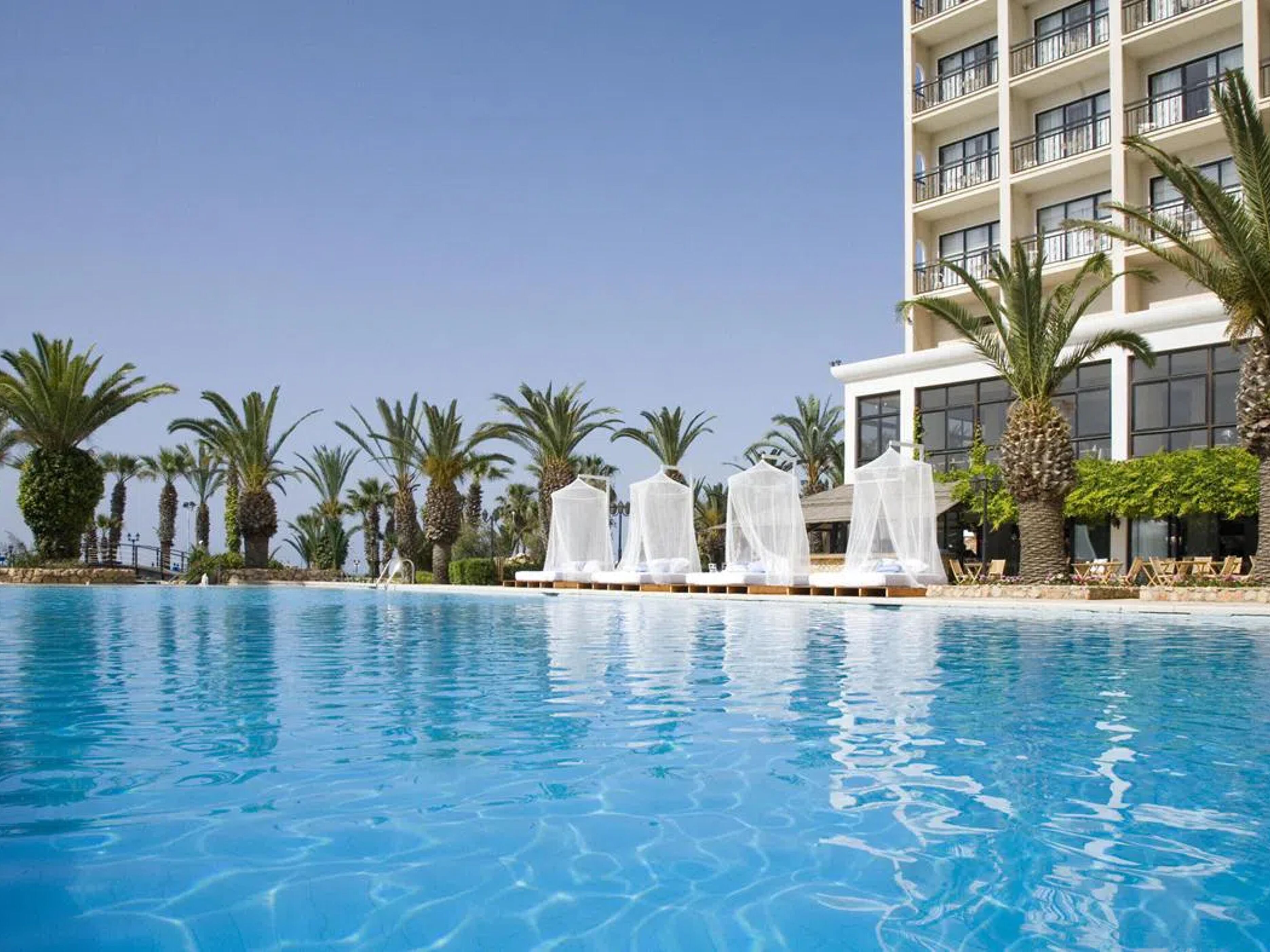 Sandy Beach Hotel & Spa