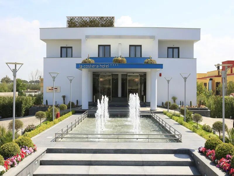 la-costiera-hotel