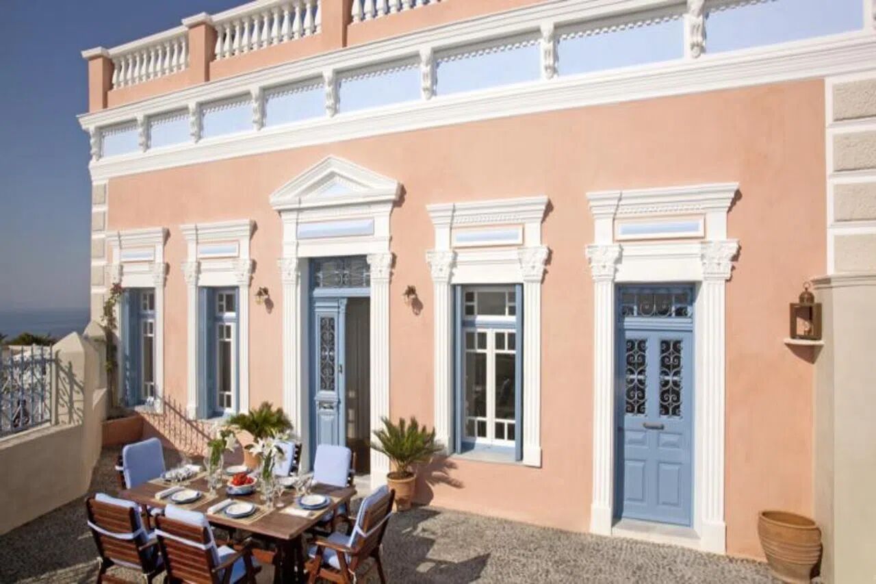 Oia Mansion