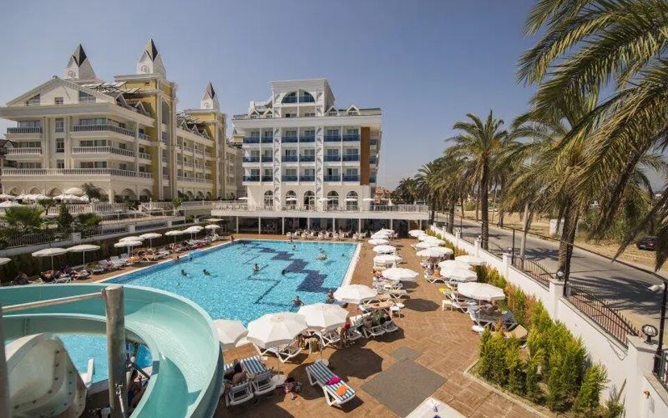 Palm World Side Resort & Spa